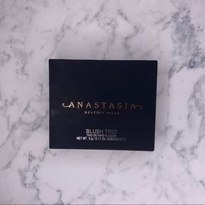 Anastasia Beverly Hills Makeup - Anastasia Blush Trio - Pool Party Anastasia Beverly Hills Makeup - Anastasia Blush Trio - Pool Party